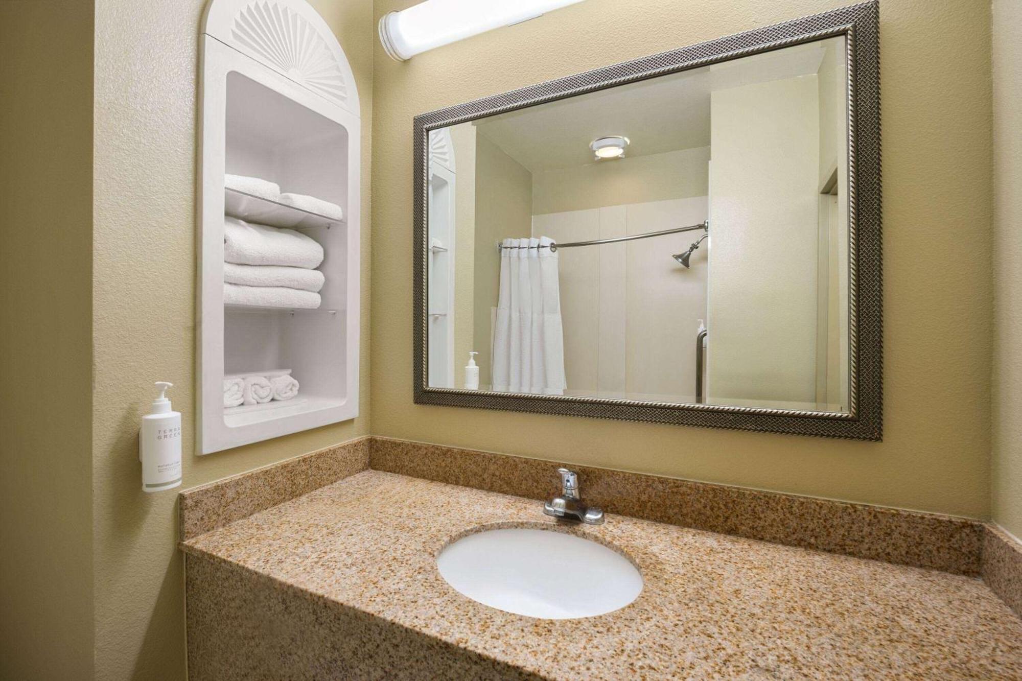Hotel Marguerite South Anaheim - Garden Grove, Trademark Collection By Wyndham Zewnętrze zdjęcie